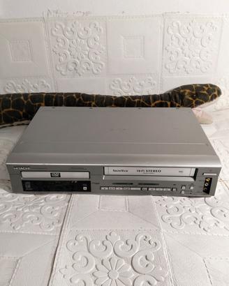 Hitachi stereo argento