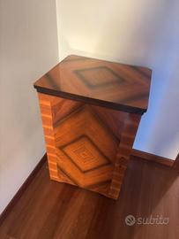 Macchina da cucire Necchi con mobile