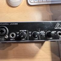 Preampli microfonico USB Behringer UMC22