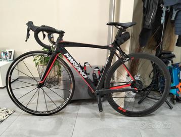 Bici race telaio carbonio