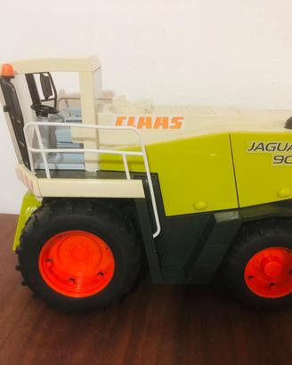 Trattore Bruder Claas jaguar 900