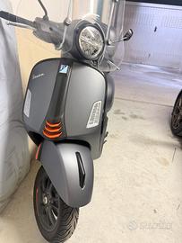 Piaggio vespa gts super 310