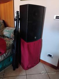 Casse amplificate da 250 W RMS