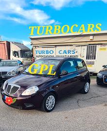Lancia Ypsilon 1.2 benzina gpl