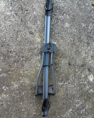 Portabici da tetto universale