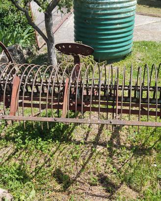 Rastellatrice antica 