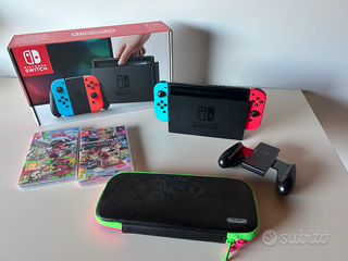 Nintendo Switch con case Splatoon + 2 giochi