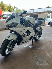 Yamaha r6