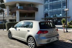 Volkswagen Golf 7 1.6 TDI DSG