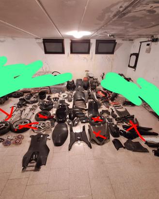 stock ricambi scooter