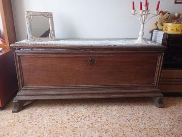 Cassapanca antica noce