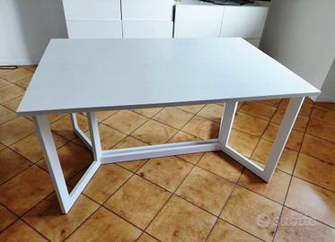 Cinsole/scrivania/tavolo.