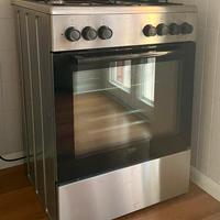 Cucina a gas con forno elettrico