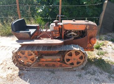 Trattore cingolato