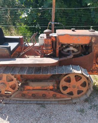 Trattore cingolato