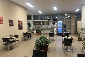 Bar tabacchi con cucina attrezzata