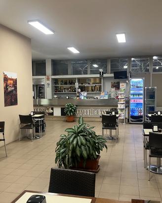 Bar tabacchi con cucina attrezzata