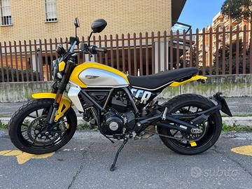 Ducati scrambler icon 2023