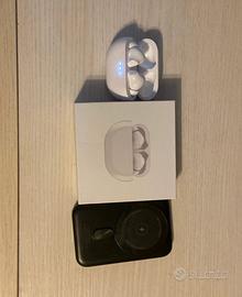 Auricolari nuovi + powerbank incluso