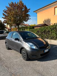 Toyota Yaris 1.0 benzina 68.000 km neopatentati