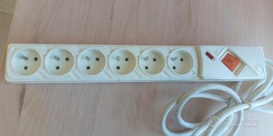 N° 2 Multiprese Elettriche di Tipo Schuko