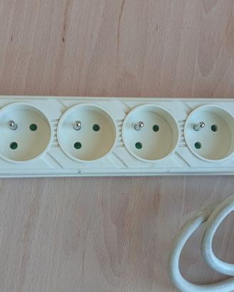 N° 2 Multiprese Elettriche di Tipo Schuko