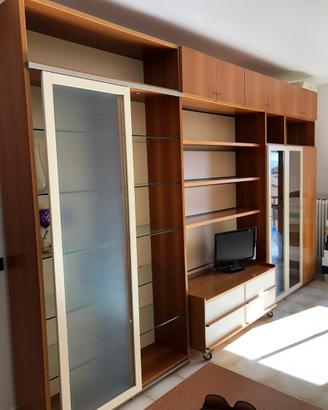 Parete attrezzata In legno