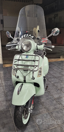 Piaggio Vespa 300 gts