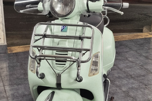 Piaggio Vespa 300 gts