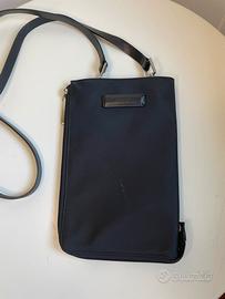 Borsa espandibile a tracolla in tela DKNY - unisex
