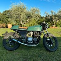 Moto d'epoca Kawasaki z400 cafe racer