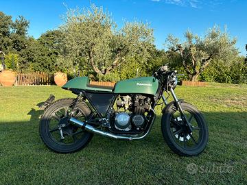 Moto d'epoca Kawasaki z400 cafe racer