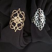 N.2 anelli regolabili stile gotico Nuovi. Unisex.