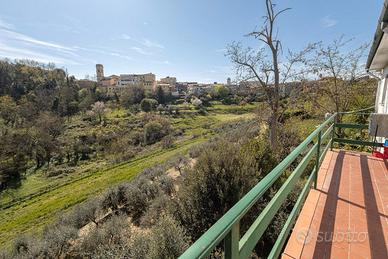 Viareggina da rimodernare con garage e giardino