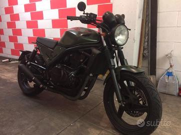 Kawasaki ER500 cafe racer