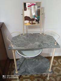 Lavabo antico in Marmo con specchio