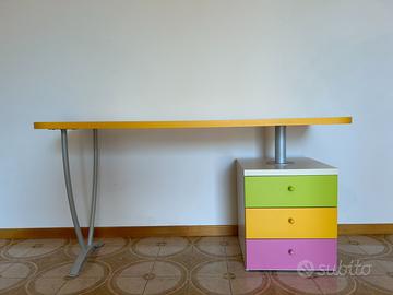 Scrivania per studio