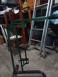 Tappare le bottiglie 