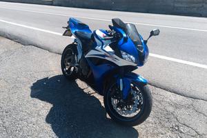 cbr rr 600