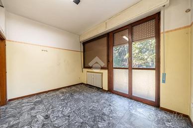 4 LOCALI A REGGIO NELL'EMILIA