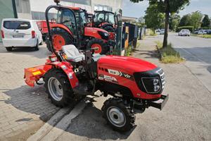 Trattore VST 918 con fresa FMA 105