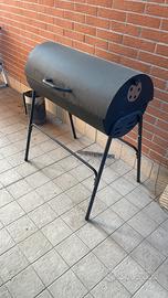 Barbecue a carbone con coperchio per giardino