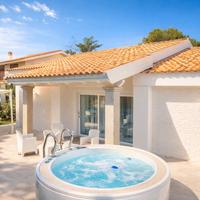 Elegante Villa indipendente PORTO PINO