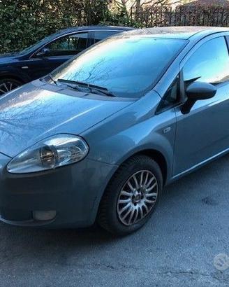 Ricambi vari Fiat Gr Punto 06 5P grigio medio 595A