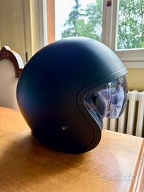 Casco jet