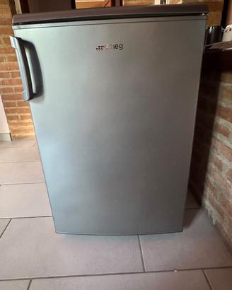 Frigorifero Smeg 114l con freezer