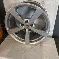 CERCHI NUOVI RAGGIO 18 POLLICI PORSCHE $MODELLO_AU