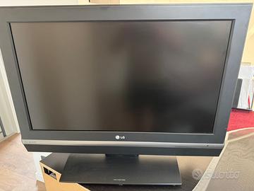 TV LCD 32 pollici - LG mod. 32lc2r NO DIGITALE TER