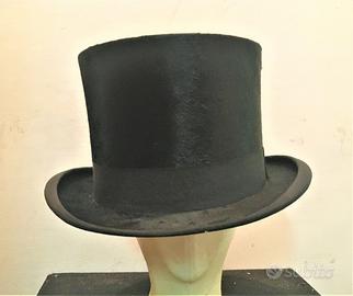 Vecchio cappello a CILINDRO