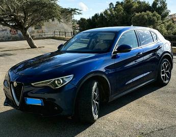 Alfa Romeo Stelvio 2018 2.2 t Executive Q4